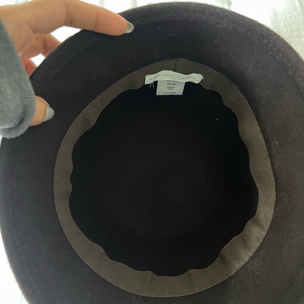 Brown hat - Picture 2 of 2